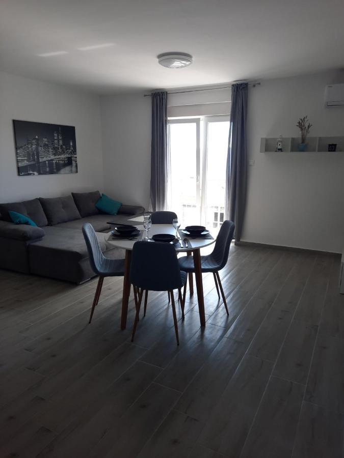 Apartmani Gabrijel Novi Vinodolski Eksteriør bilde
