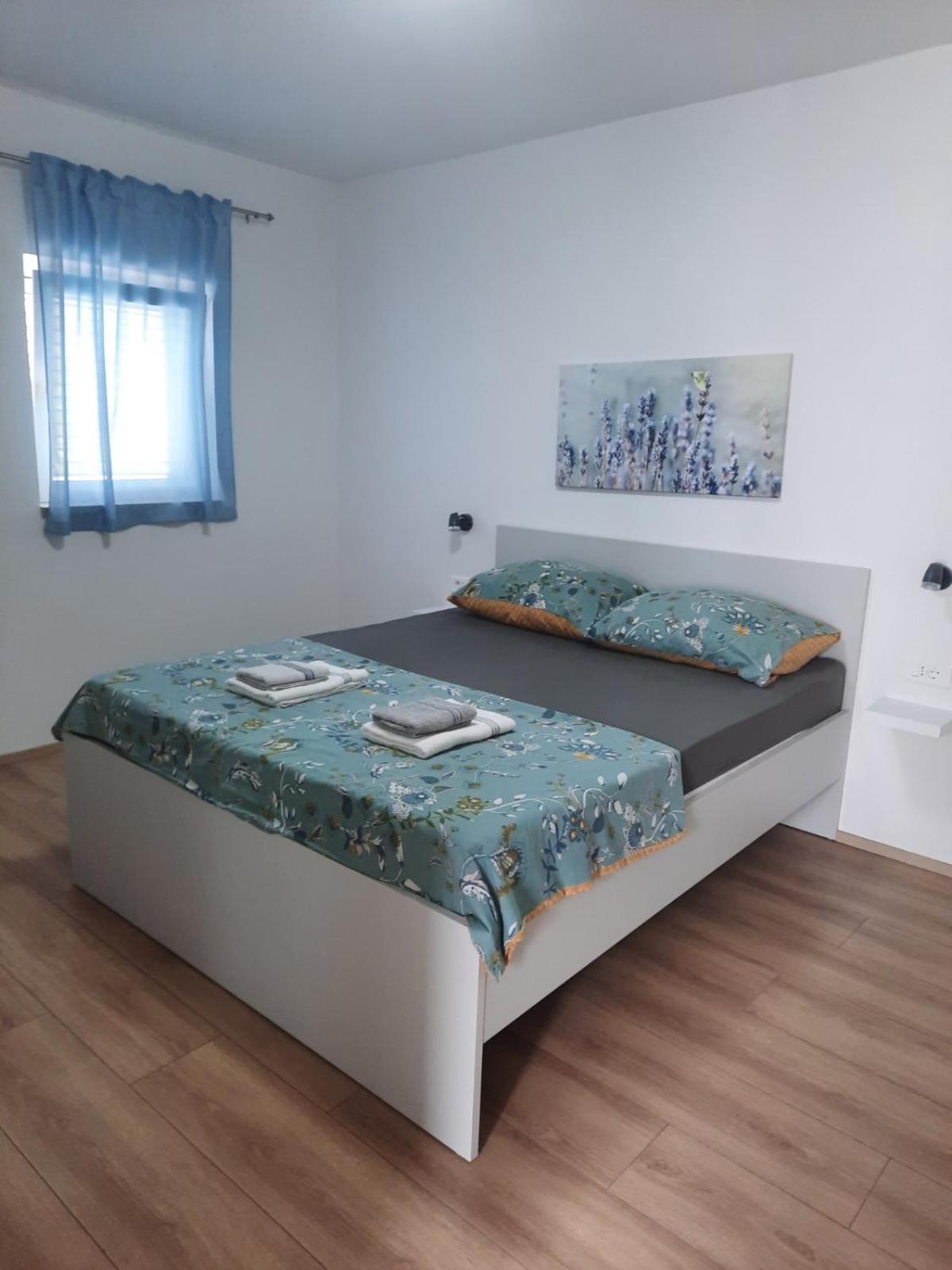 Apartmani Gabrijel Novi Vinodolski Eksteriør bilde